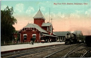 Postcard OH Delaware Train Arriving at Big Four Railroad Station ~1910 M73