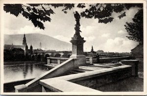 postcard Germany - Old Heidelberg with the Nepomuk Monument