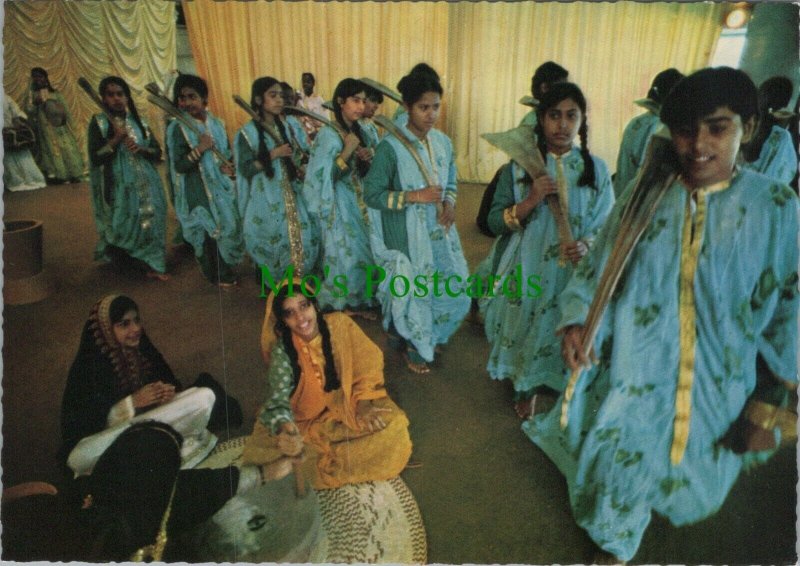 Bahrain Postcard - Dance-Isa Town School    RR10668  