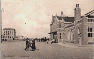 Netherlands Zandvoort Stationsplein  Vintage Postcard C125