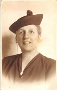 B26553 Woman with Hat Real Photo PPC