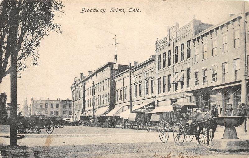 F63/ Salem Ohio Postcard c1910 Broadway Street Fountain Stores Confections