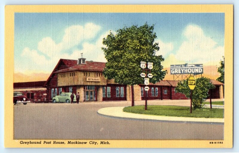 Greyhound Bus Post House Mackinaw City MI Michigan Postcard (DL5)