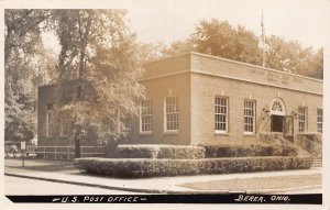 J75/ Berea Ohio RPPC Postcard c1950s U.S. Post Office Building  214