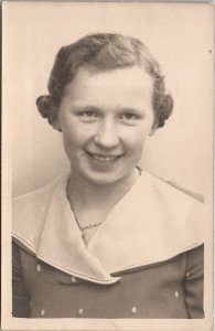 RPPC Young Woman Portrait Photo Postcard H29