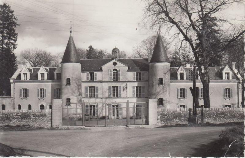 CPA  Boissy-La-Riviere (Essonne) Centre d'Education Ouvriére et ....    (172060)