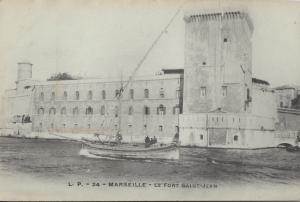 France Marseille - Le Fort Saint-Jean batteau boat real photo postcard