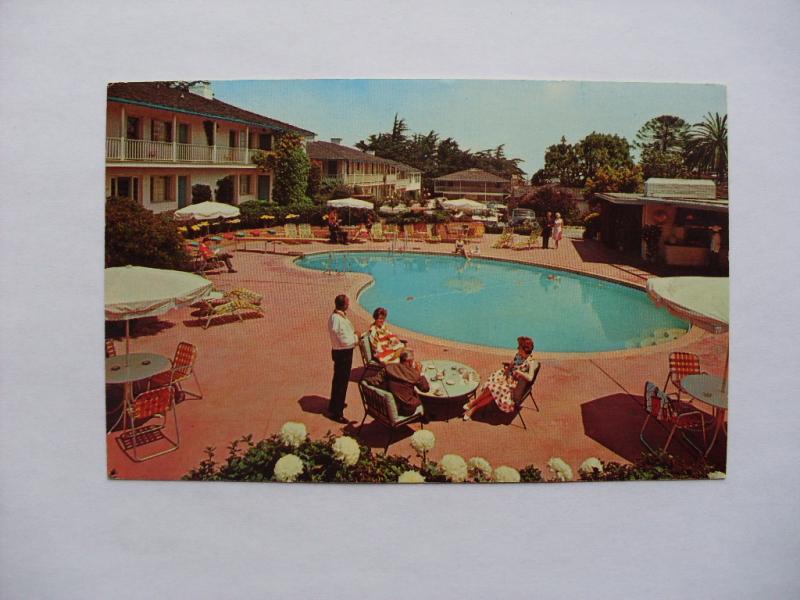 1960's CASA MUNRAS GARDEN HOTEL Monterey California CA Postcard y5602