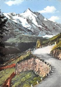 B97801 grossglockner hochalpenstrasse obere schutt mit grossglockner austria