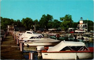 Postcard NY Cooperstown Lock Front Motel Wooden Pier near Hall of Fame 1970s F39