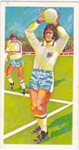 Brooke Bond Trade Card Play Better Soccer No 24 The Short Throw