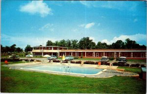 Postcard MOTEL SCENE Greenville South Carolina SC AM8408