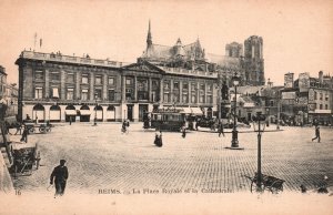 Vintage Postcard La Place Royal Et La Cathedrale Reims France