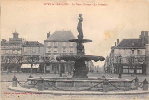 BF4610 la place d armes la fontaine vitry le francois france