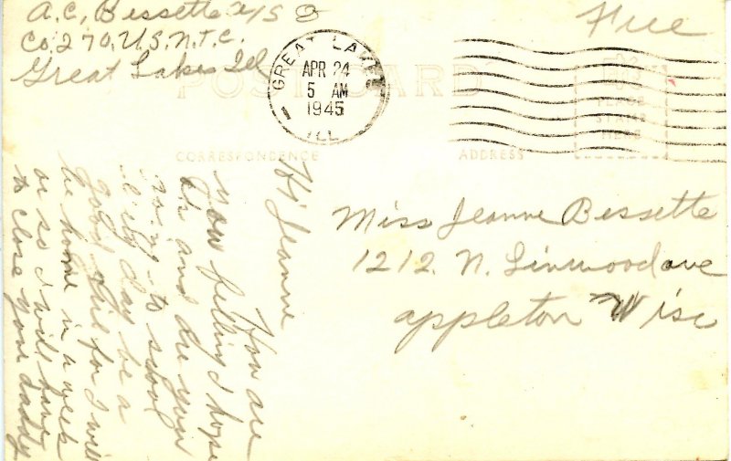 IL - Great Lakes US Naval Training Station.  Living Flag    *RPPC