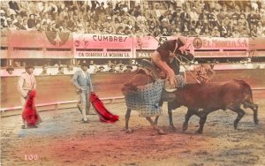 J26/ Foreign RPPC Postcard Mexico c1940s Bull Fight Color Matador Ring  293