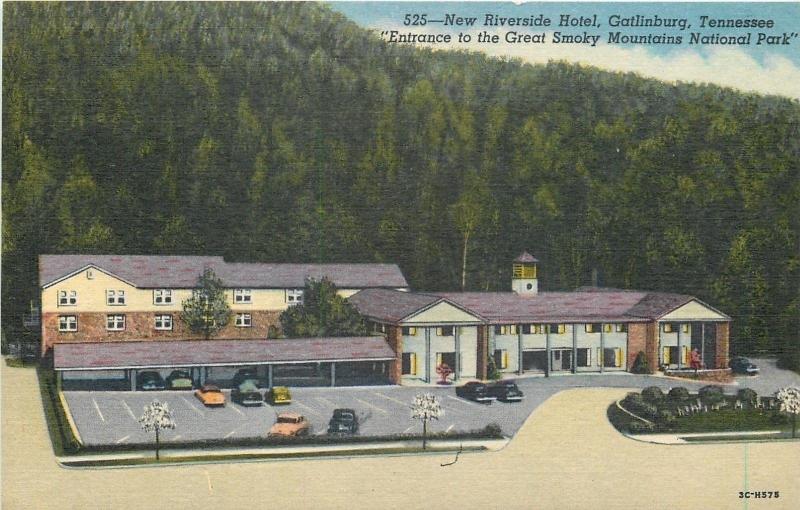 Gatlinburg Tennessee~New Riverside Hotel~Smoky Mountains Park~1940s Postcard 