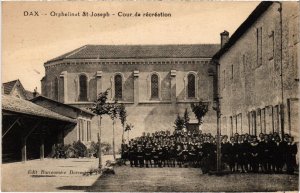 CPA Dax Orphelinat & Joseph , cour de recreation (1263197)