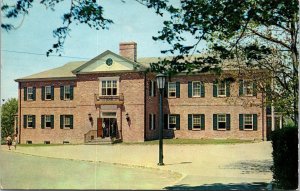 VINTAGE POSTCARD GRADUATE SCHOOL OF BUSINESS LONG ISLAND UNIVERSITY BROOKVILLE