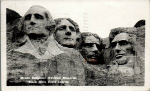 1950 BLACK HILLS SD MOUNT RUSHMORE NAT. MONUMENT REAL PHOTO POSTCARD 17-88