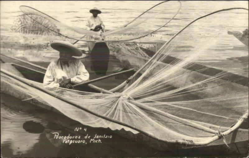 Patzcuaro Mich Mexico Natives Fishing Nets Pescadores de Janitzio RPPC