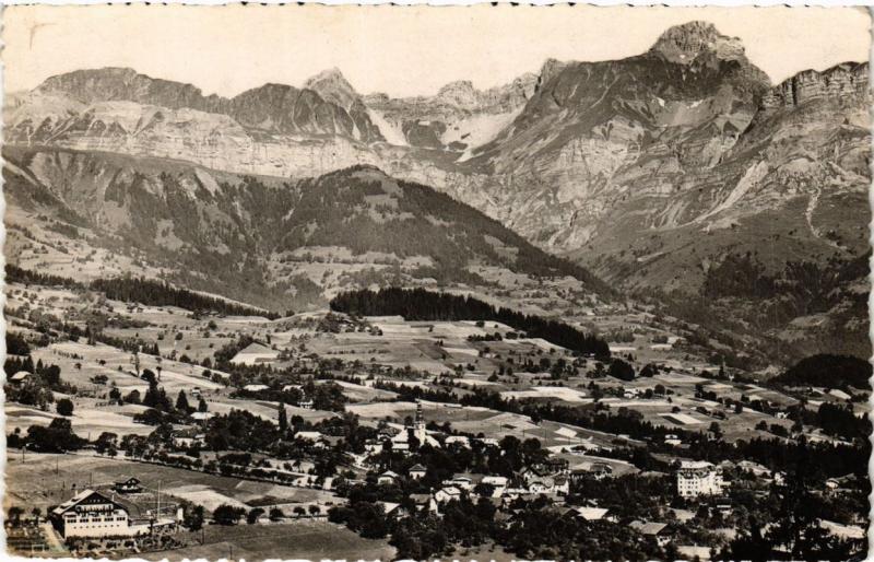 CPA COMBLOUX La Chaine des Aravis (337521)