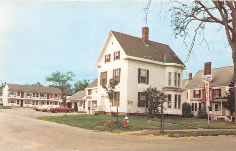 4434  ME Yarmouth 1940's Down East Motel