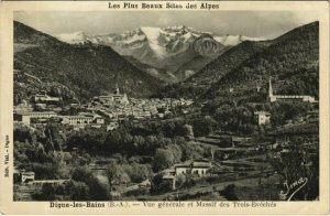 CPA Digne-les-Bains vue generale et le massif des trois eveches (1208418) 