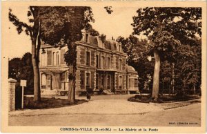 CPA Combs la Ville La Mairie et la Poste (1269129)