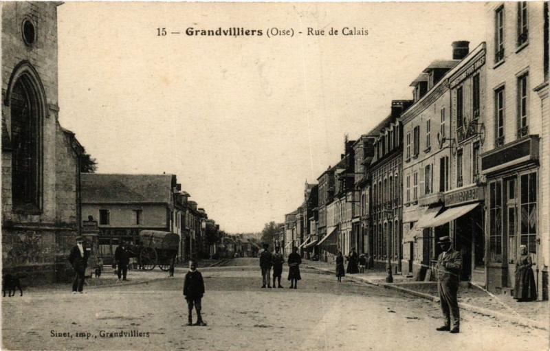 CPA GRANDVILLIERS Rue de Calais (377150)