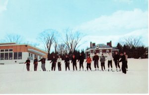 US    PC4385 SKI CLASS AT EASTOVER, LENOX, MASS