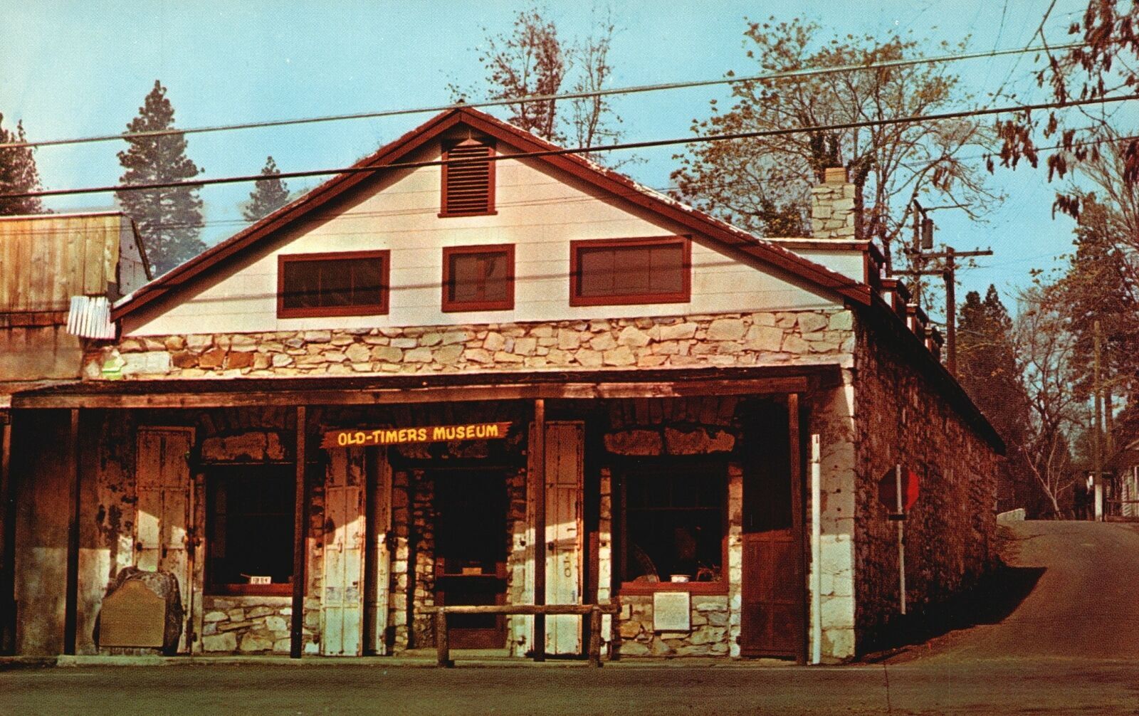 Vintage Postcard Peter L Traver Oldest Stone Building Murphys