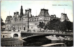 Paris - Hotel de Ville France Antique Building Bridge Boats Postcard