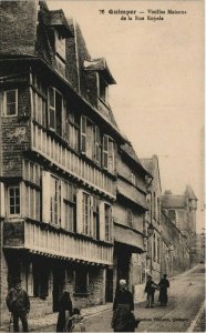 CPA QUIMPER Vieilles Maisons de la Rue Royale (144023)