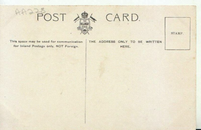 Middlesex Postcard - The Clock Court - Hampton Court Palace - Ref TZ10149