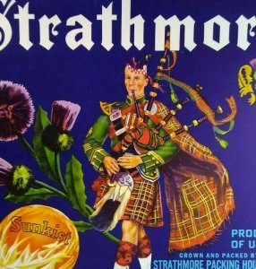 Strathmore Scottish Bagpipe Kilt Man Sunkist Orange Label Vintage Original 1930s