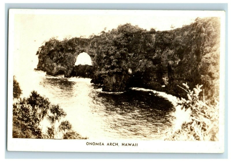 1930's RPPC Onomea Arch, Hawaii Real Photo Postcard Nice F1 