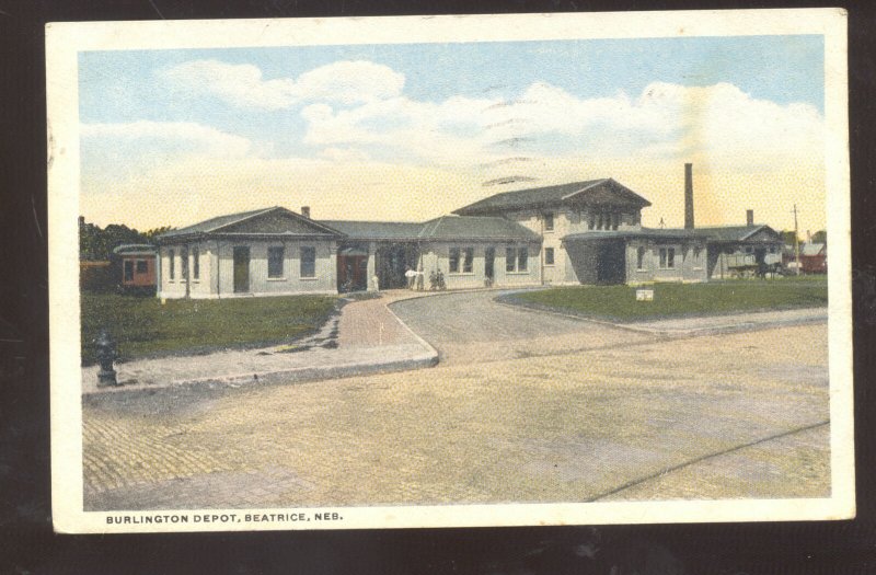 BEATRICE NEBRASKA RAILROAD DEPOT TRAIN STATION BURLINGTON VINTAGE POSTCARD