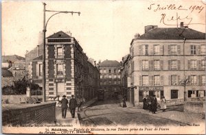 France Charleville-Mézières Entrée de Mézières Vintage Postcard C015