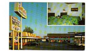 Royal Crest Motel Cars Medford Oregon postcard