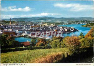 Postcard Modern Derry City and River Foyle NI