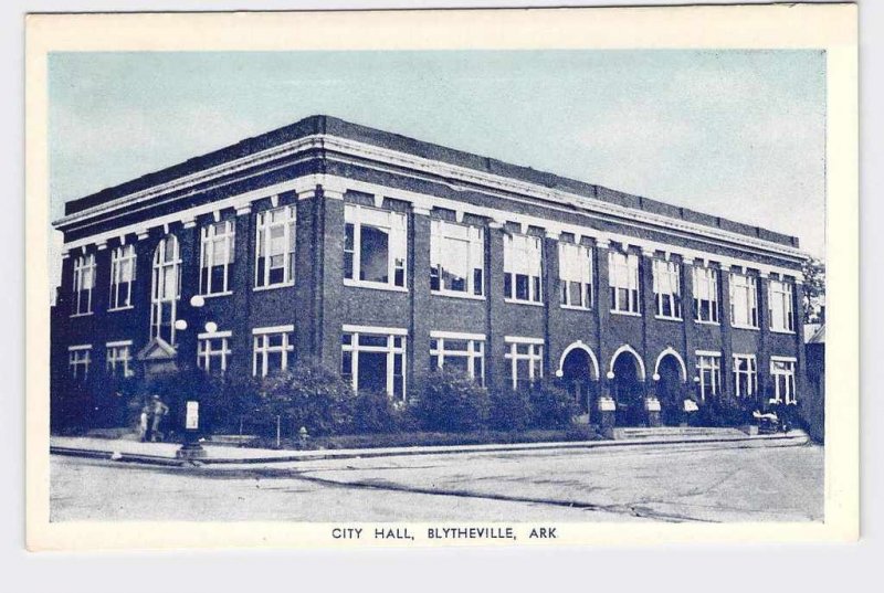 PPC POSTCARD ARKANSAS BLYTHEVILLE CITY HALL FRONT EXTERIOR VIEW 