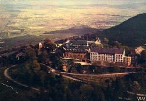 POSTAL 56527: Mont Sainte Odile Le Couvent et la Plaine d Alsace