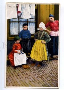 235493 HOLLAND native type VOLENDAM children Vintage postcard