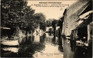 CPA ARPAJON - Autour de l'Ile d'ARPAJON - Pont des Soupirs (489185)