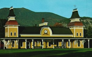 Vintage Postcard Scenic  Railroad Depot Moat Mountain Range Conway New Hampshire