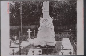 Norfolk Postcard - Caister Life Boat Memorial  RS7514