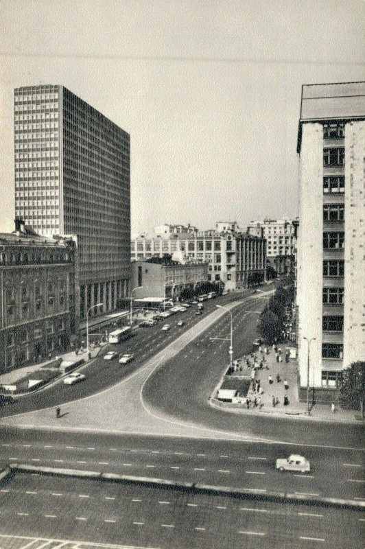 Russia Moscow Gorky Street Intourist Hotel to the left BS.02