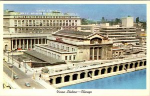 Postcard TRAIN STATION SCENE Chicago Illinois IL AL6734