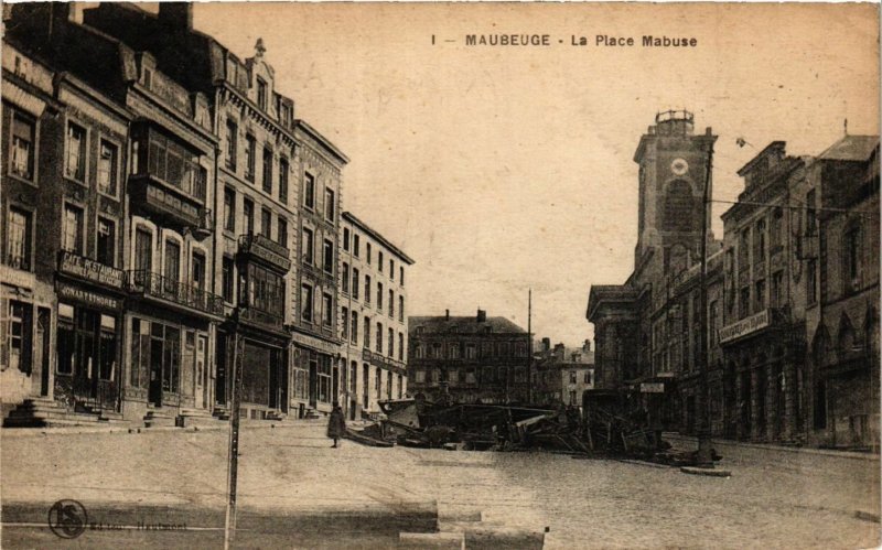 CPA MAUBEUGE - La Place Mabuse (391340)